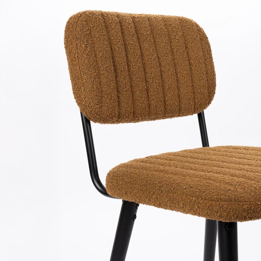 Eetkamerstoel oker oranje met zwart onderstel