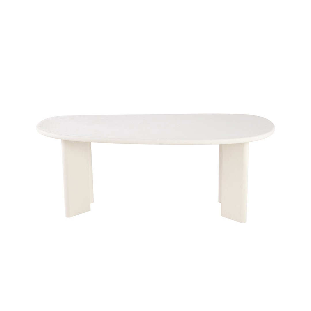 Mangohouten salontafel van microcement met 4 pootjes