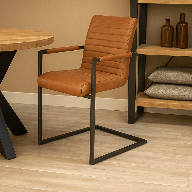 Eetkamerstoel cognac leer met zwart onderstel