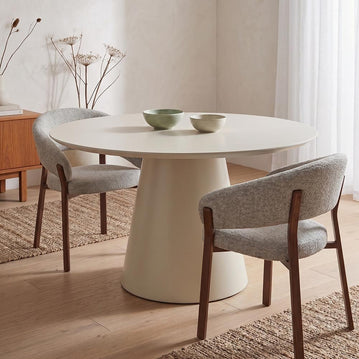 Ronde witte eettafel van mangohout