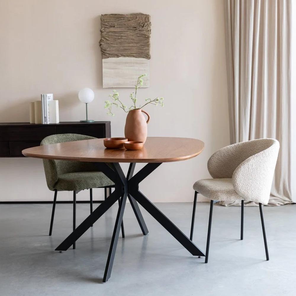 Eettafel organisch rond bruin