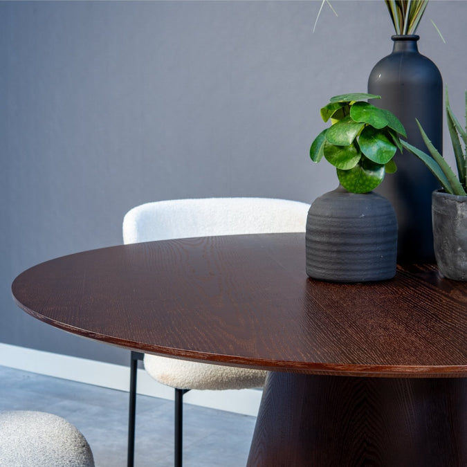 Eettafel rond Donker Walnoot Mahom zijaanzicht